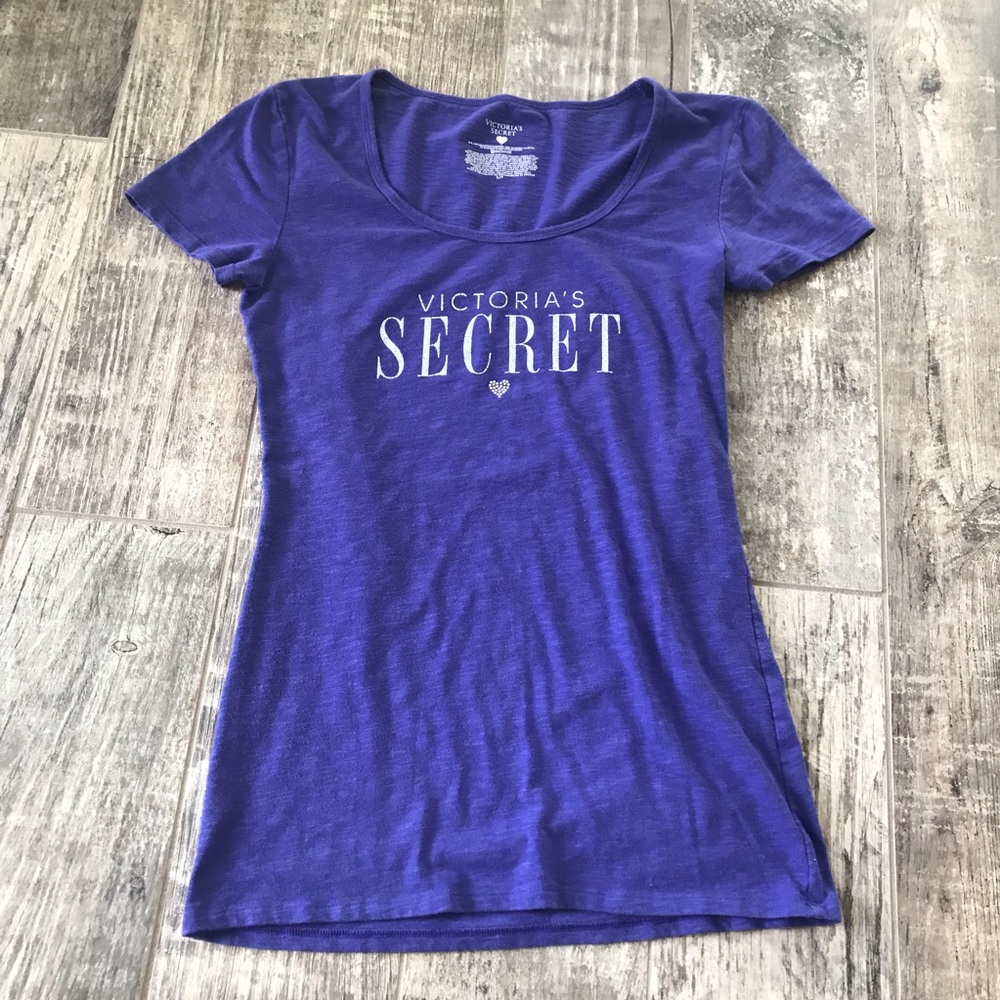 Victoria’s Secret T-Shirt Short Sleeve Bling Heart